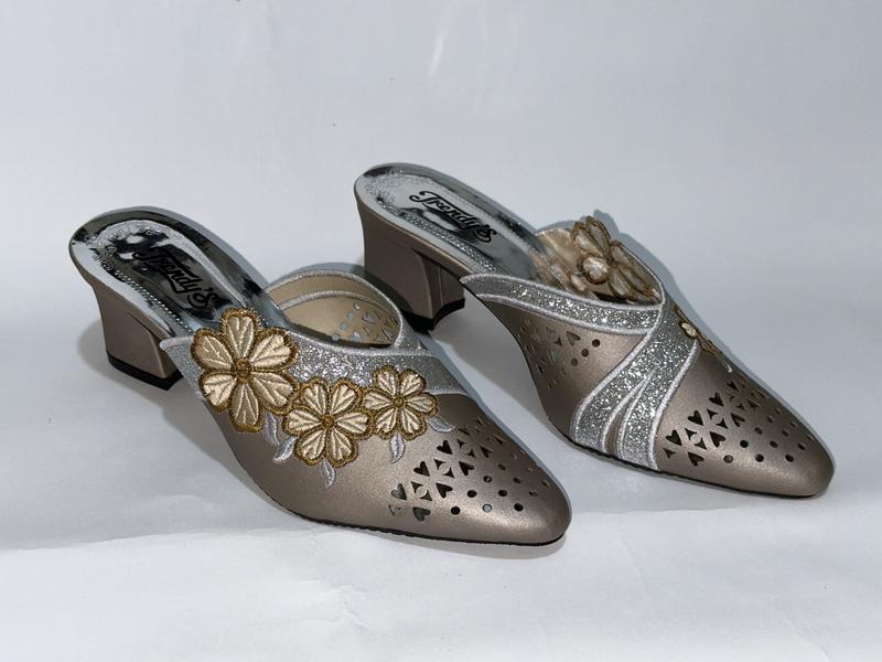 Product Introduction of Sandal Hak DMN-04 Wanita Simpel dan Elegan Ukuran 37-42 - Heels High Karet Pesta Shoes Sendal Kaca 33