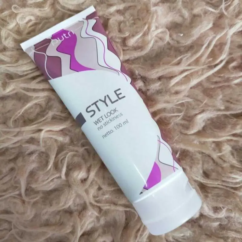 PUTRI Style Wet Look No Stickiness 100ml - Menjaga Tatanan Rambut Tahan Lama 4