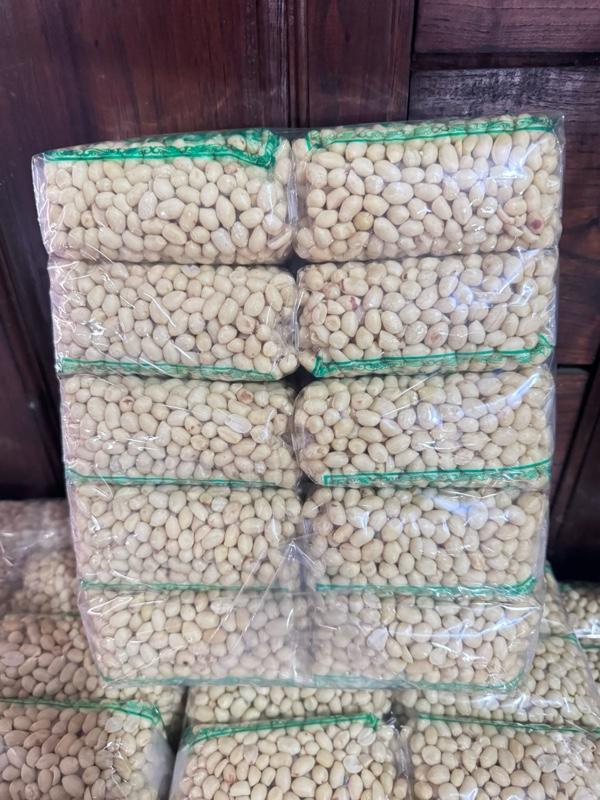 Product Introduction of 5 bungkus Kacang Kupas Asli Tuban 250g x 5 Bungkus - Total Berat 1,250g - Goreng, Food, Mete, Kering, Snack, Cemilan Bawang Makanan Camilan Mede 11