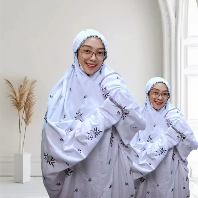 KAIN PUTIH BORDIR HITAM