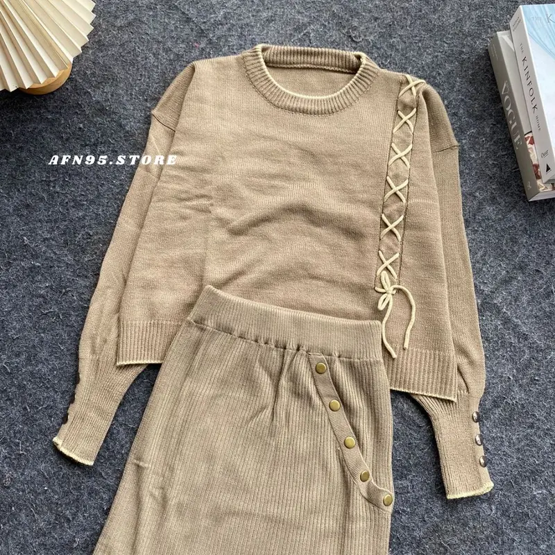 Setelan Rok Lengan Inara Calista Motif Tali ONESET - Lingkar Dada 104cm - Casual, Celana, Blazer, Panjang, Katun, Shakila, Baju, Hitam, Wanita, Linen 3