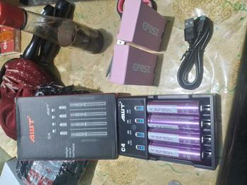 Product Review of Charger 4 slot awt from D**y 0