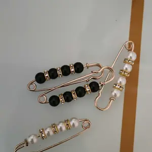 Peniti Bross Model Mutiara dengan Desain Elegan dan Menarik