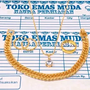 Set Perhiasan Titanium Lengkap Gelang , Kalung permata , Cincin dan Anting