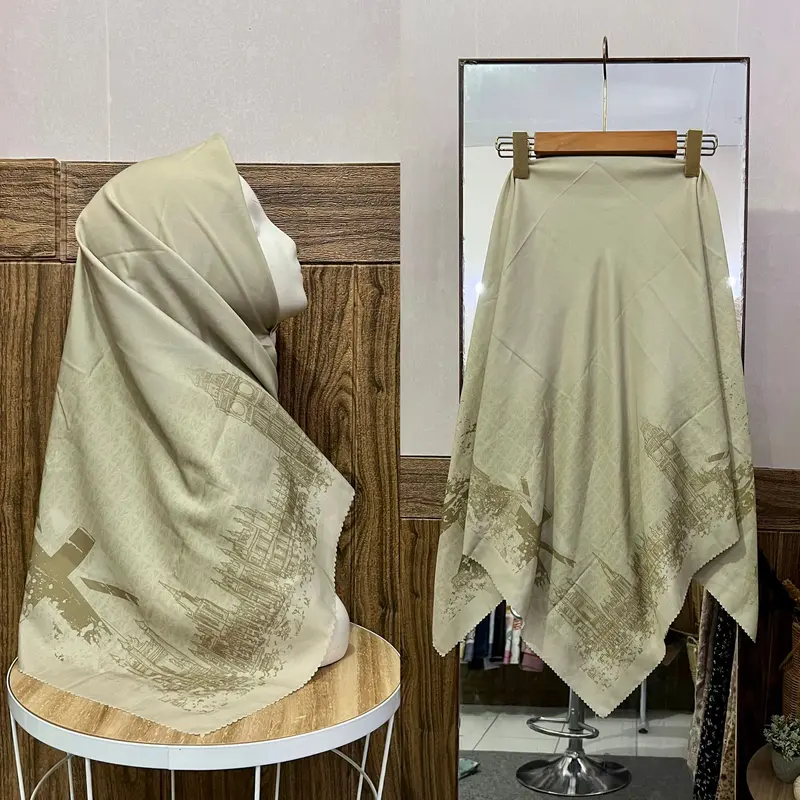 HIJAB VOAL MOTIF SEGI EMPAT KODE BUNGA BURGUNDY 3
