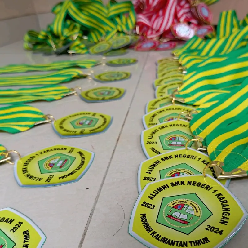 Medali Custom Perpisahan Sekolah 4