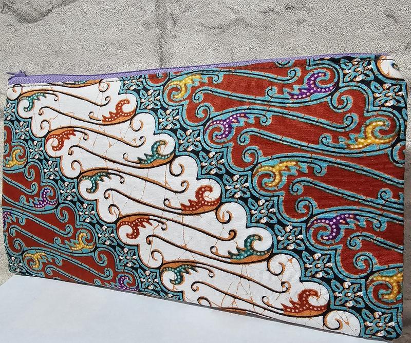 Product Introduction of Premium Brown Batik Clutch Pouch for Notes, Coins, and Charms - Durable and Washable 6
