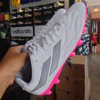Gambar SEPATU BOLA MILLS - ENZO FG - WHITE/COBATBLUE - WHITE, 43 dari Fantasista Football Kab. Karawang 1 Tokopedia