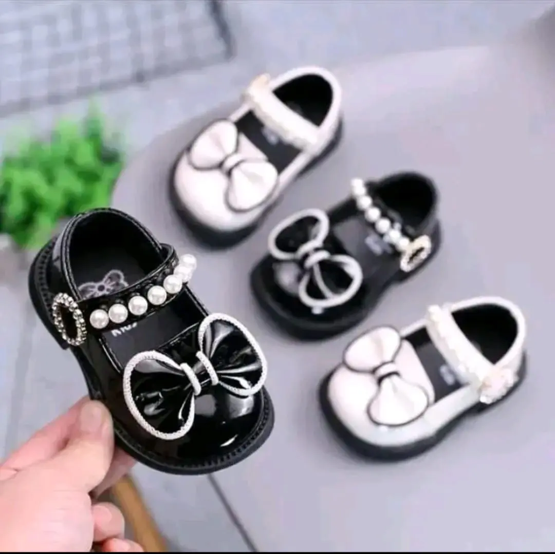 Sepatu Dokmart Anak Perempuan Tali Mutiara / Sepatu Anak Pesta Lucu Korea Style