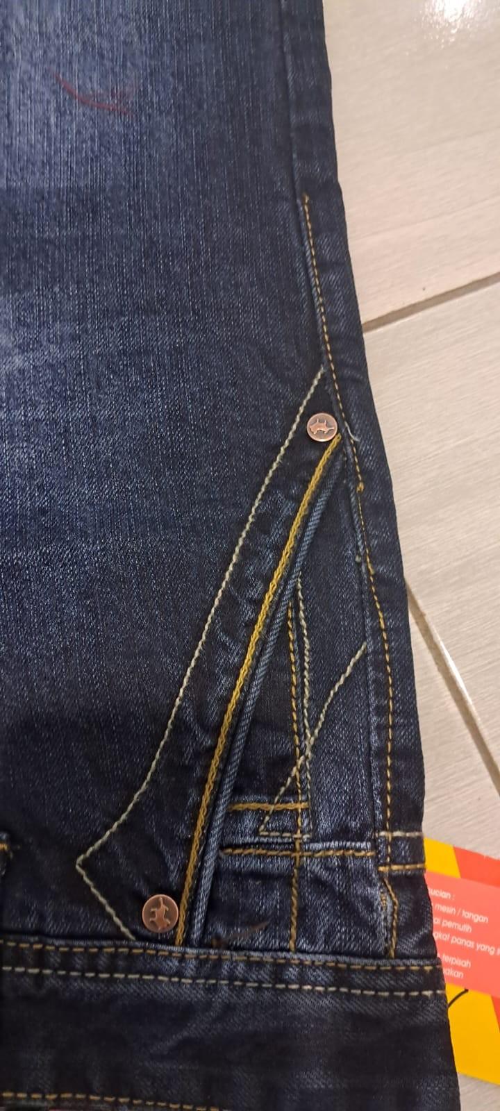 Product Introduction of TERBRU CELANA LOIS PREMIUM, HANYA 2 WARNA ORIGINAL Jeans Biru Nyaman Denim Panjang Cowok Keren Pria Tebal Standar Hitam Distro 7