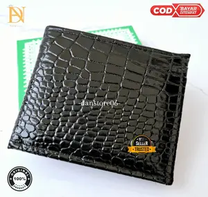 Dompet Pria Croco Motif Kulit Buaya Bahan Kulit PU - Hitam-Maroon-coklat Muda-Coklat Tua
