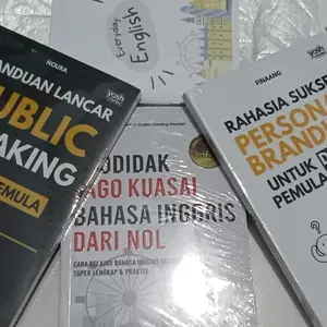 [BlanjaBuku] Paket Upgrade Skill Isi 4 Buku Jago Bahasa Inggris Jago Public Speaking Jago Personal Branding Bonus Buku Everyday English