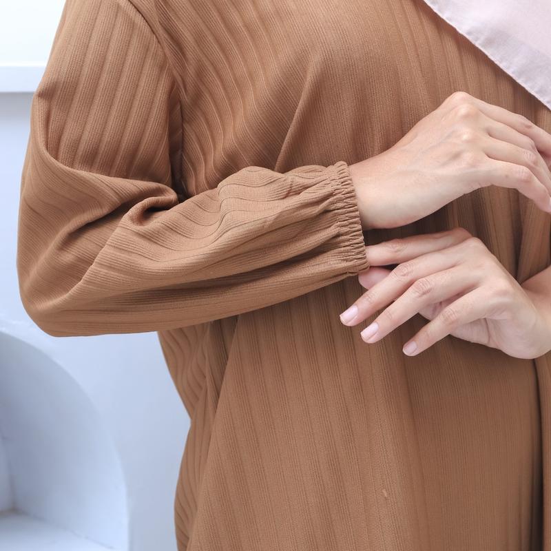 Mera tunik knit model terbaru lebaran mewah - belah samping 4