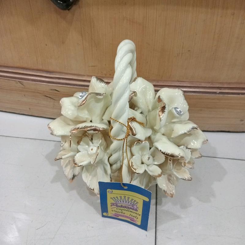bunga keramik mini warna cream capodemonte 0