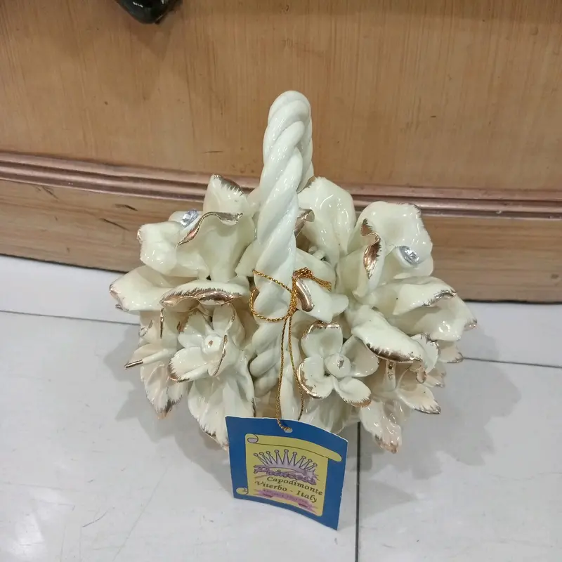 bunga keramik mini warna cream capodemonte 0