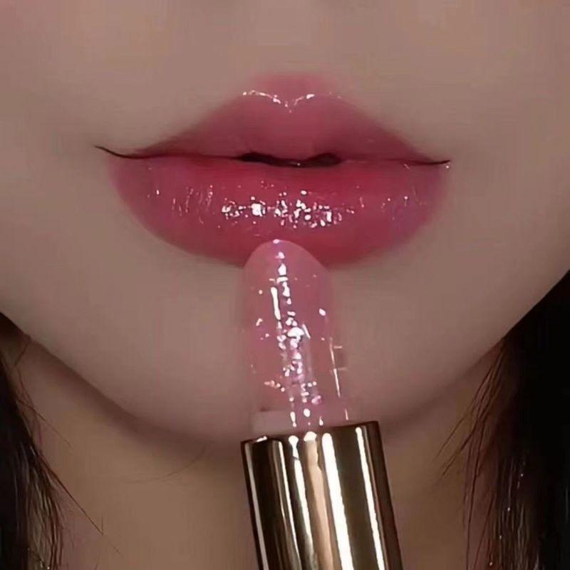 Son môi đổi màu mới với lớp phủ foil cầu vồng, dưỡng ẩm, không bám ly, thay đổi…