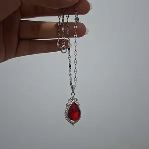 FIVEFAM'S - Kalung Titanium Liontin Batu Permata Zamrud Merah Elegan Anti Karat Unisex | Kalung Pria Wanita Rantai Pecah KopI Stainless Steel