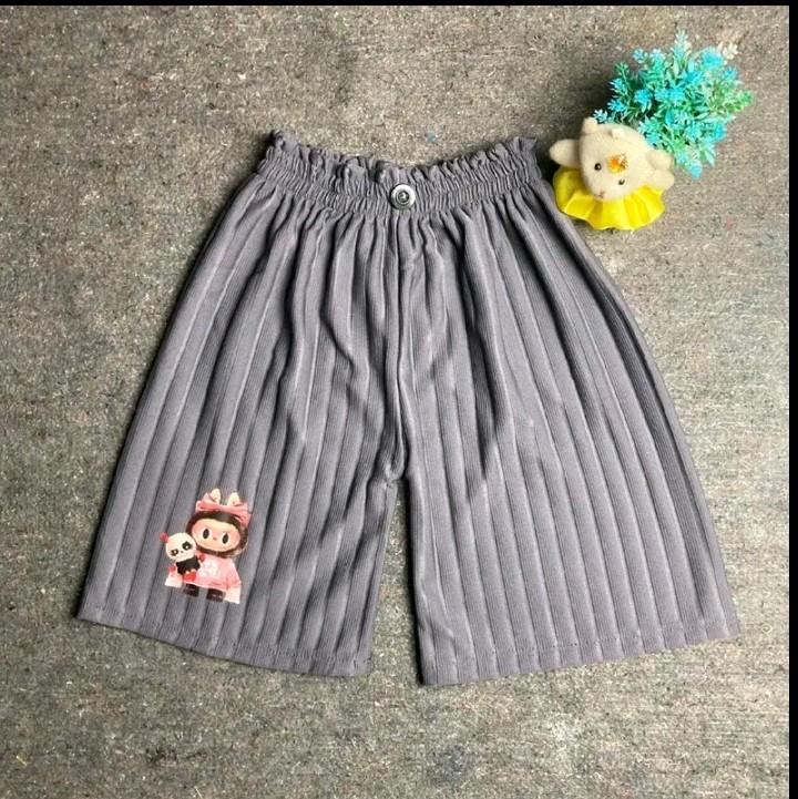 8PCS HOTPANT GAMBAR LABUBU USIA 2-10 TAHUN 3