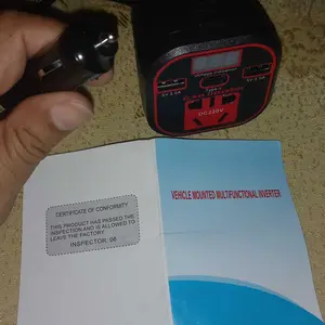 Car Power Inverter Daya Mobil 24V 12V 220v 200W 3,1 A Konverter Daya 12V/24V Layar Tampilan Digital Tipe Cangkir Pengisi Daya Soket Truk Mobil radio  Inverter Kendaraan Mewah