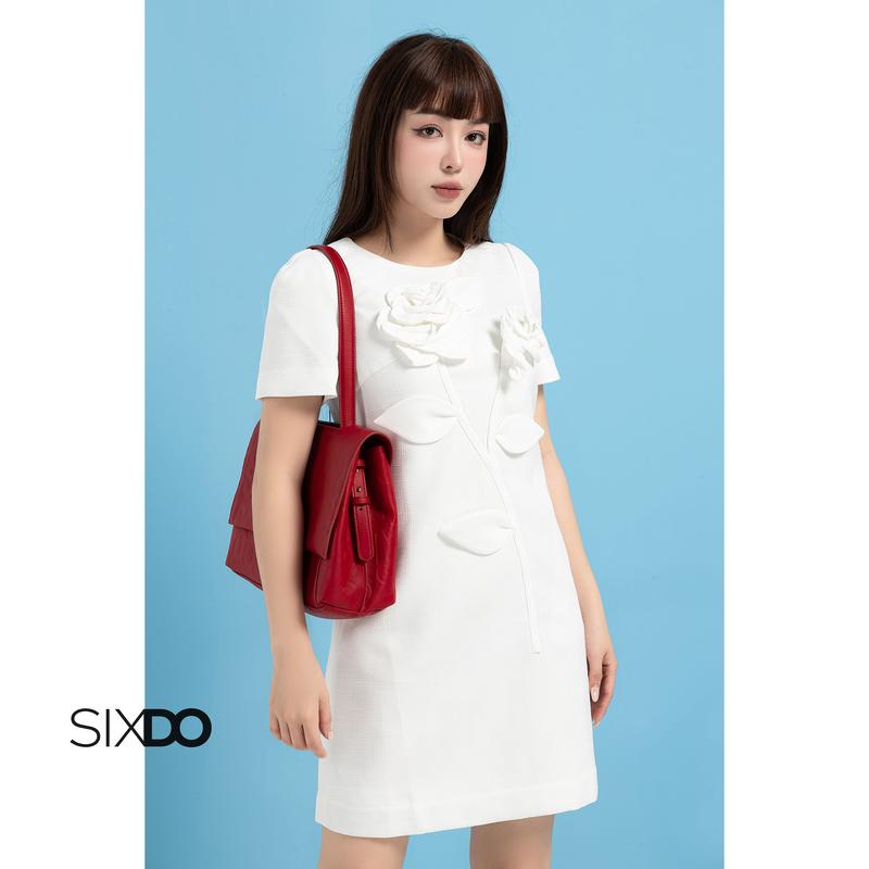 Đầm trắng suông A hoa 3D SIXDO (White 3D Flower Woven Mini Dress)
