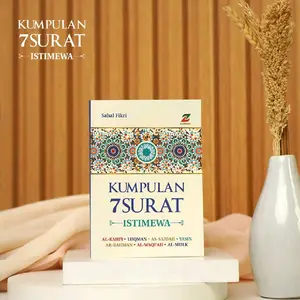 Buku Saku Kumpulan 7 Surat Istimewa Lengkap Dengan Keutamaanya - Quran Ukuran Saku By Ziyadbooks