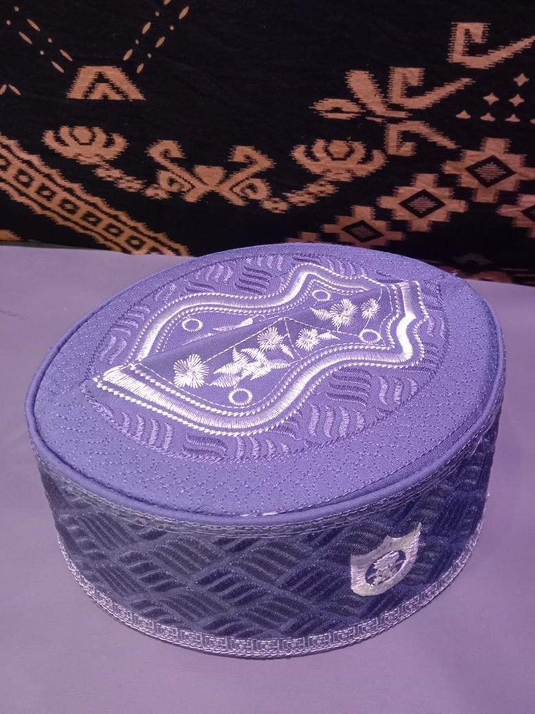 Product Introduction of Peci Asaghofah, Songkok Kopiah Pria Muslim Asaghofah Logo Terompah Warna - Desain Unik Hitam, Lingkar Kepala 51-59 cm - Motif, Dewasa 8