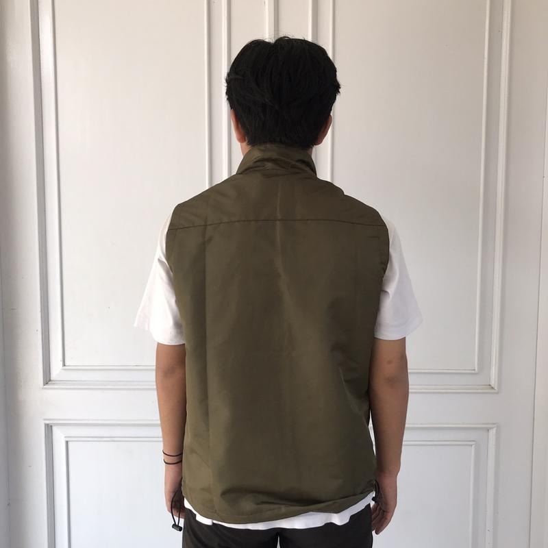 Product Introduction of Rompi Outdoor Pria dan Wanita Terbaru Anti Air dan Anti Angin Santai Polos Abu Hitam Navy Maroon Krem Hijau Size M-XXL Keren import bolak balik murah jaket 7