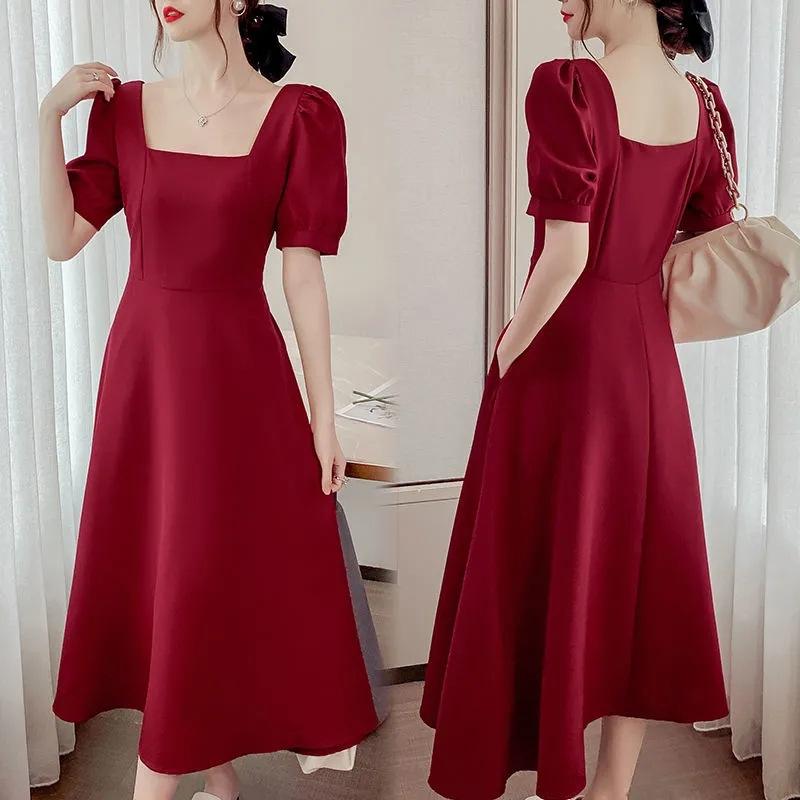 Có sẵn hàng, đầm nữ phong cách Hepburn năm 2026 cỡ lớn, bộ sưu tập mùa hè, tay phồng, trang phục nữ cỡ lớn, cổ vuông, thiết kế ôm eo tôn dáng, tạo hiệu ứng thon gọn, đầm dài đến gối thanh lịch