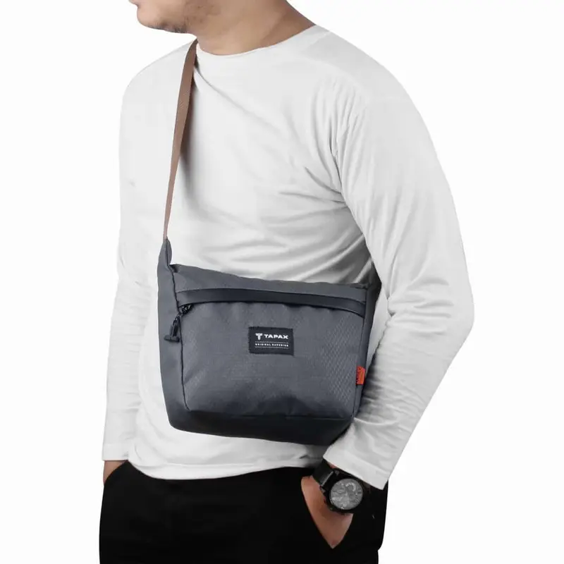 [Beli Lokal] TAPAXCO Tas Selempang Pria Henm Slingbag Casual Local Original Waistbag 2