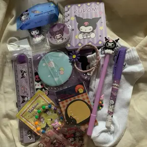 Mystery Pack 1 - Paket Misteri dengan Hadiah Unik dan Menarik untuk Penggemar Kejutan