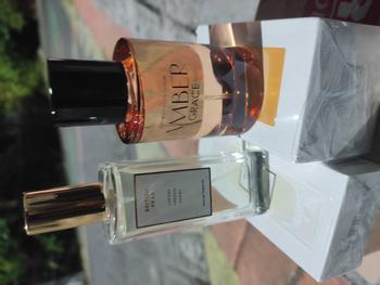 Product Review of 【FIRST DATE BUNDLE】MINISO Amber Grace + British Pear Official Parfum Wanita from D**A 0