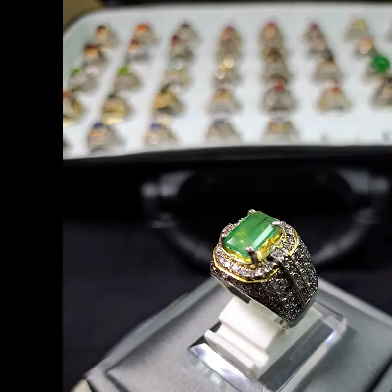 Natural Emerald Beryl                                            Zamrud Colombia 1.9 cts                                            Ring Perak 925 Model Tabur 0