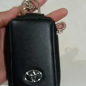 Gantungan kunci mobil dan motor,dompet STNK,gantungan kunci kulit,mainan kunci mobil honda,toyota,daihatsu,suzuki,nissan,mitsubishi