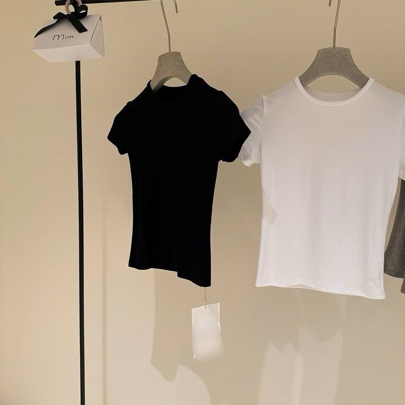 Form nhỏ Áo Baby Tee trơn 2 màu đen trắng xinh xắn chạy số lượng