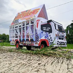 Miniatur Truk Oleng Telolet Pakai Kanal & Lampu RGB dengan Desain Unik dan Detail Tinggi