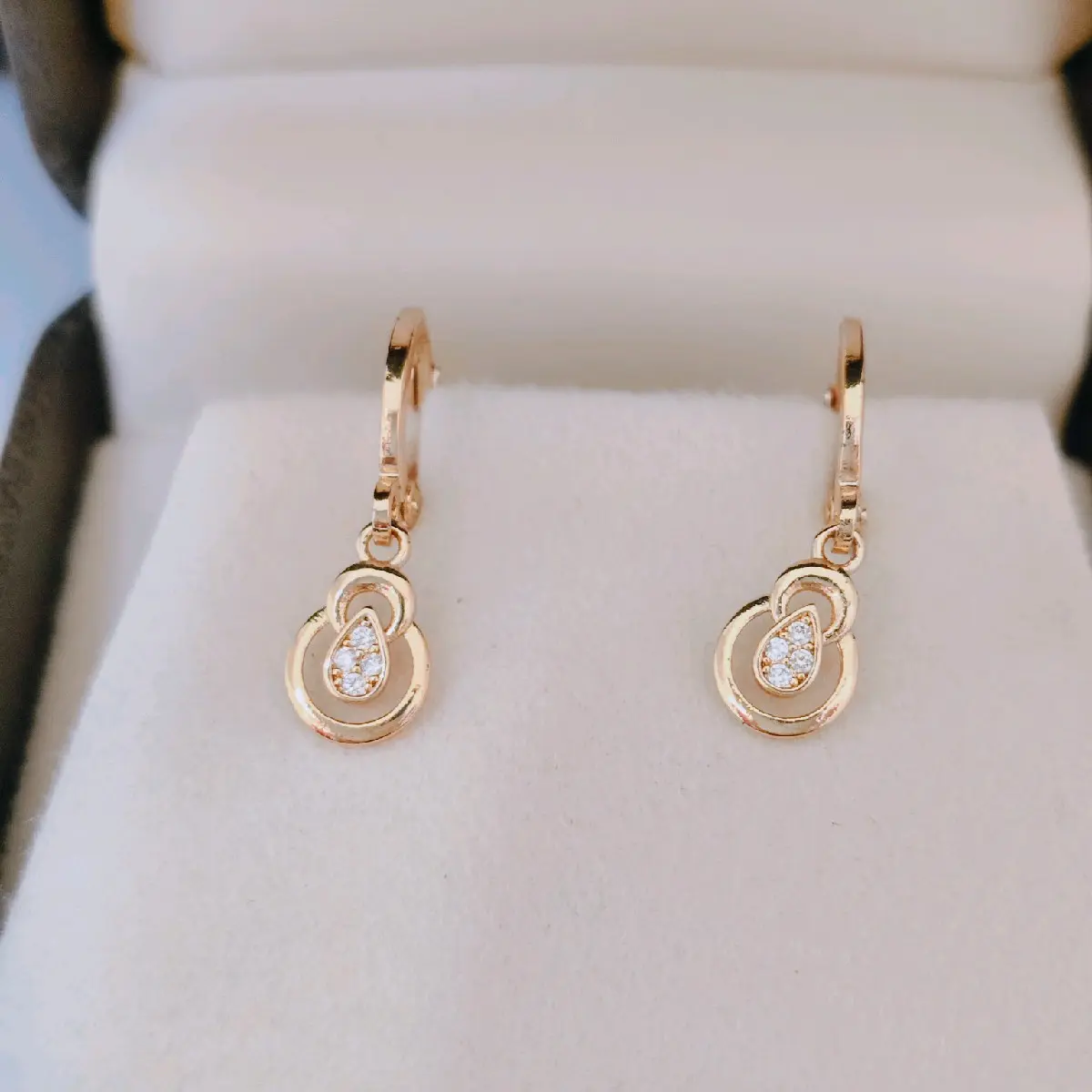 Anting Elegan Tampilan Mewah - Model Terbaru - Earrings korea