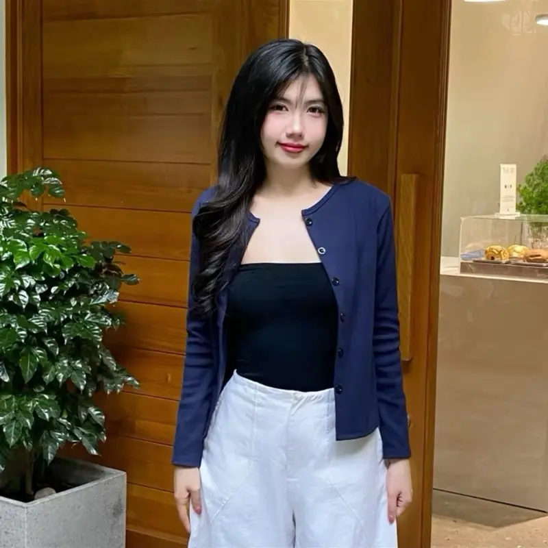 Áo Khoác Cardigan Basic Hàn Quốc Dáng Ngắn Ôm Body Thun Cotton Nhiều Màu Nữ Tính AK64 ( Có bigsize) | BigBuy360 - bigbuy360.vn Áo Khoác Cardigan Basic Hàn Quốc Dáng Ngắn Ôm Body Thun Cotton Nhiều Màu Nữ Tính AK64 ( Có bigsize) | BigBuy360 - bigbuy360.vn