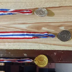 Medali Warna Emas Perak Perunggu Plus Medalion Mendali Gold Silver Bronze Penghargaan Lomba COD