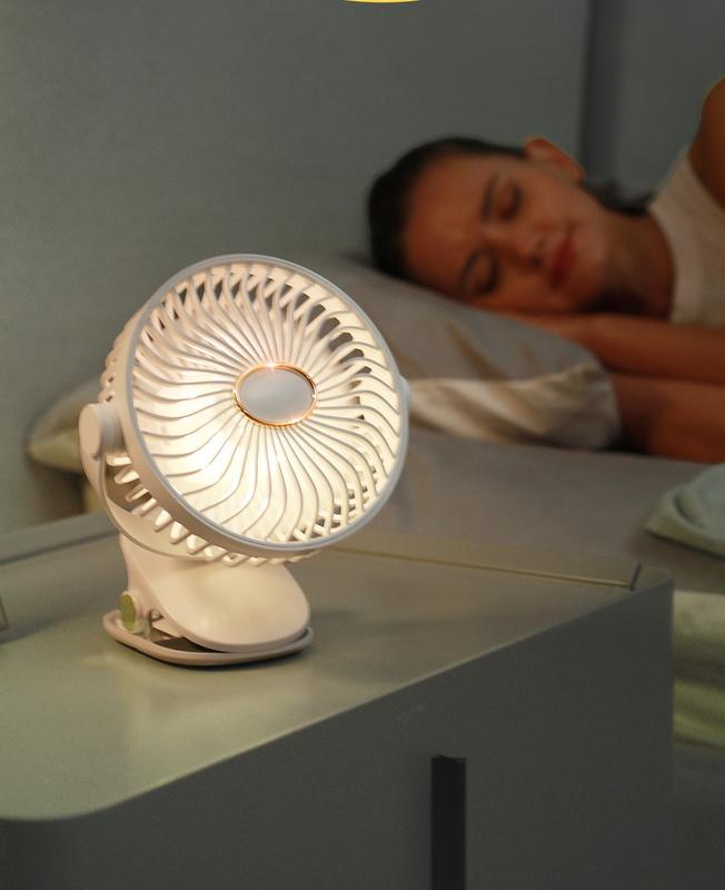 Quạt Tích Điện Mini Đa Năng, Có Đèn Ngủ, Quạt 5 công xuất pin dùng 24h 9