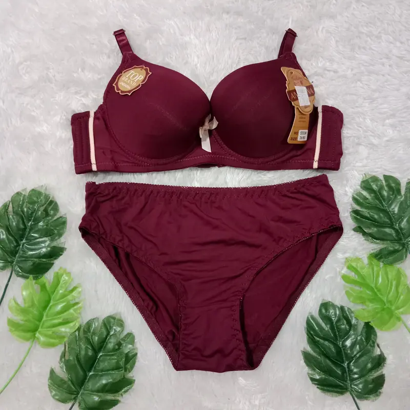 LINGERIE EXTRA JUMBO- BRA SET 9/ bra set yang cantik dan cocok banget buat wanita yang memakai nya 0
