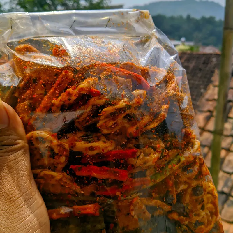 KERUPUK CAMPUR JENGKOL/BETON/PEDO/BASRENG SEBLAK MIX CIKRUH neto 1kg Snacks Pedas 3