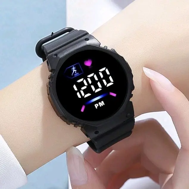 jam tanga led digital warna hitam, gelang karet rubber cocok untuk pria wanita