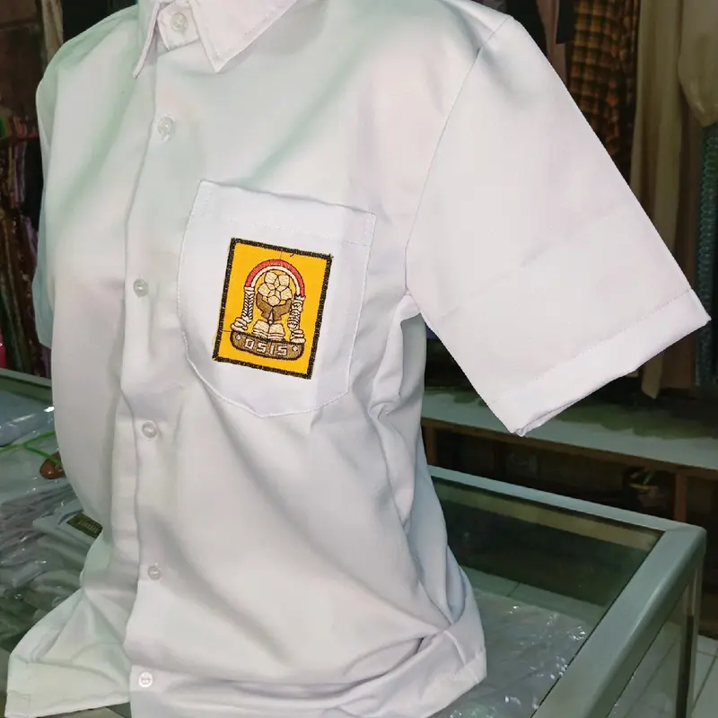 BAJU PUTIH PENDEK SMP BAHAN ELEMENT PREMIUM FULL BET LOGO BORDIR 4