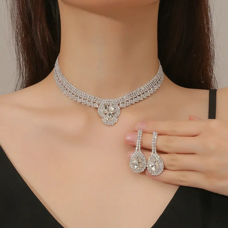 Bộ Vòng Cổ Và Bông Tai Cho Nữ, Thời Trang, Đồ Trang Trí