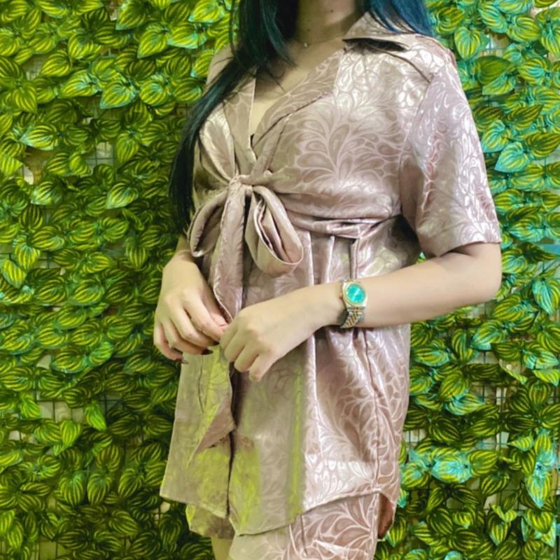 Setelan satin  Wanita Celana Panjang 4