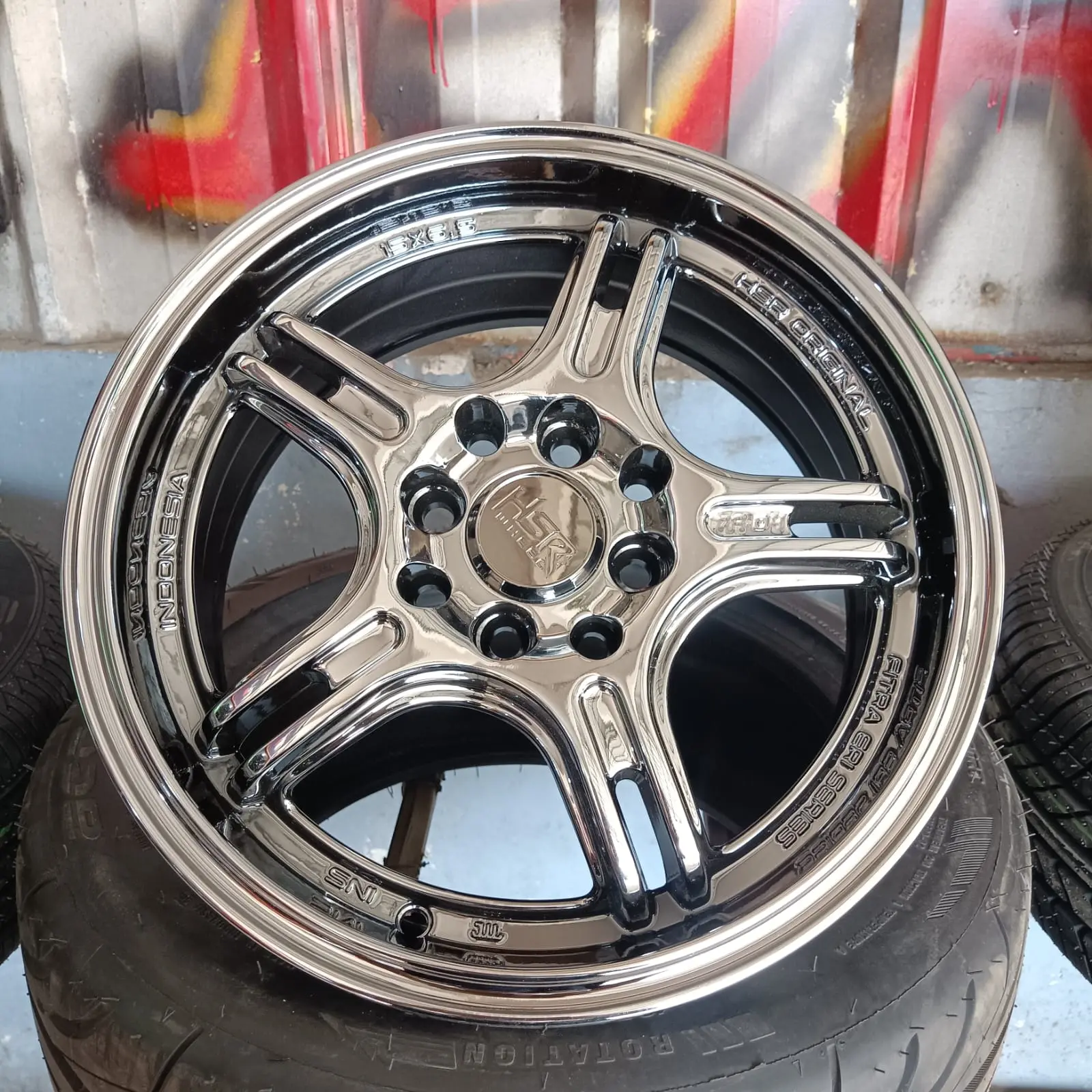 velg mobil racing hsr type fe04 r15 hole 8x100-114.3 avanza xenia sigra calya agya ayla jazz brio yaris datsun karimun kijang dll