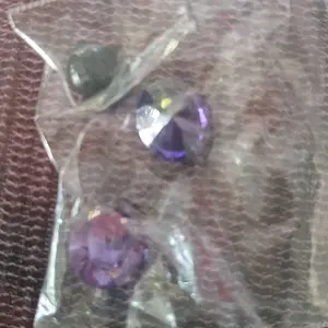 Batu permata kecubung Cating amethyst