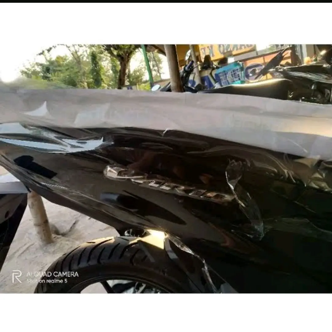 Stiker skotlet putih transparan glossy putih tranparan dopp