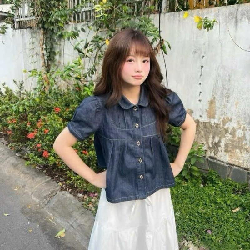 Áo sơ mi cổ sen may xếp ly phối viền chỉ trắng, áo kiểu nữ vải bò giấy mùa hè Salavi N2 079