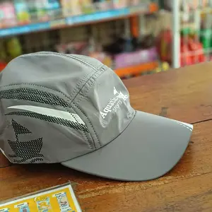 Topi Anti Air Olahraga Outdoor AQUATIC untuk Pria dan Wanita